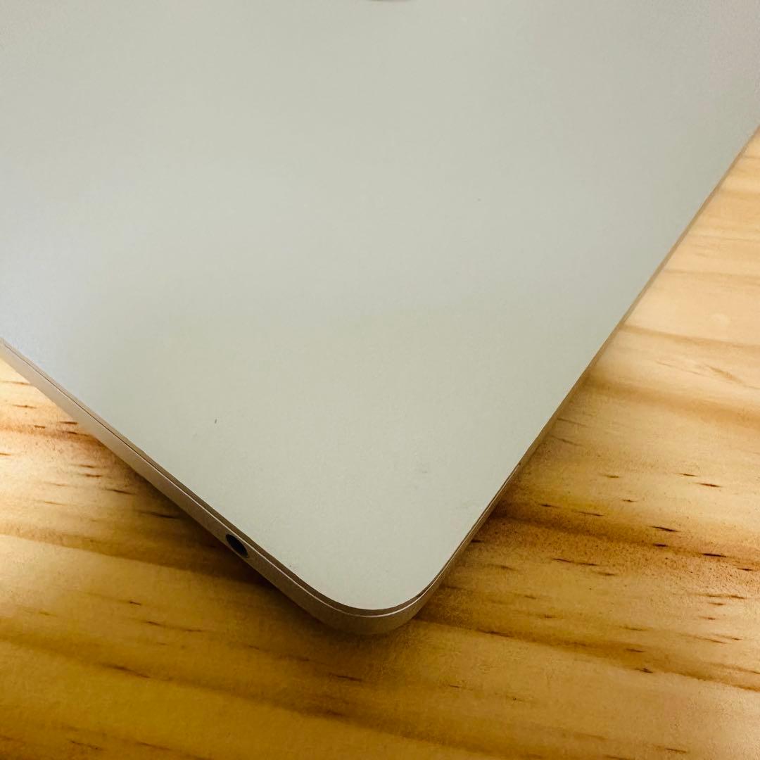 MacBook本体 MacBook Pro 13 inch 2017 TB 3 ports