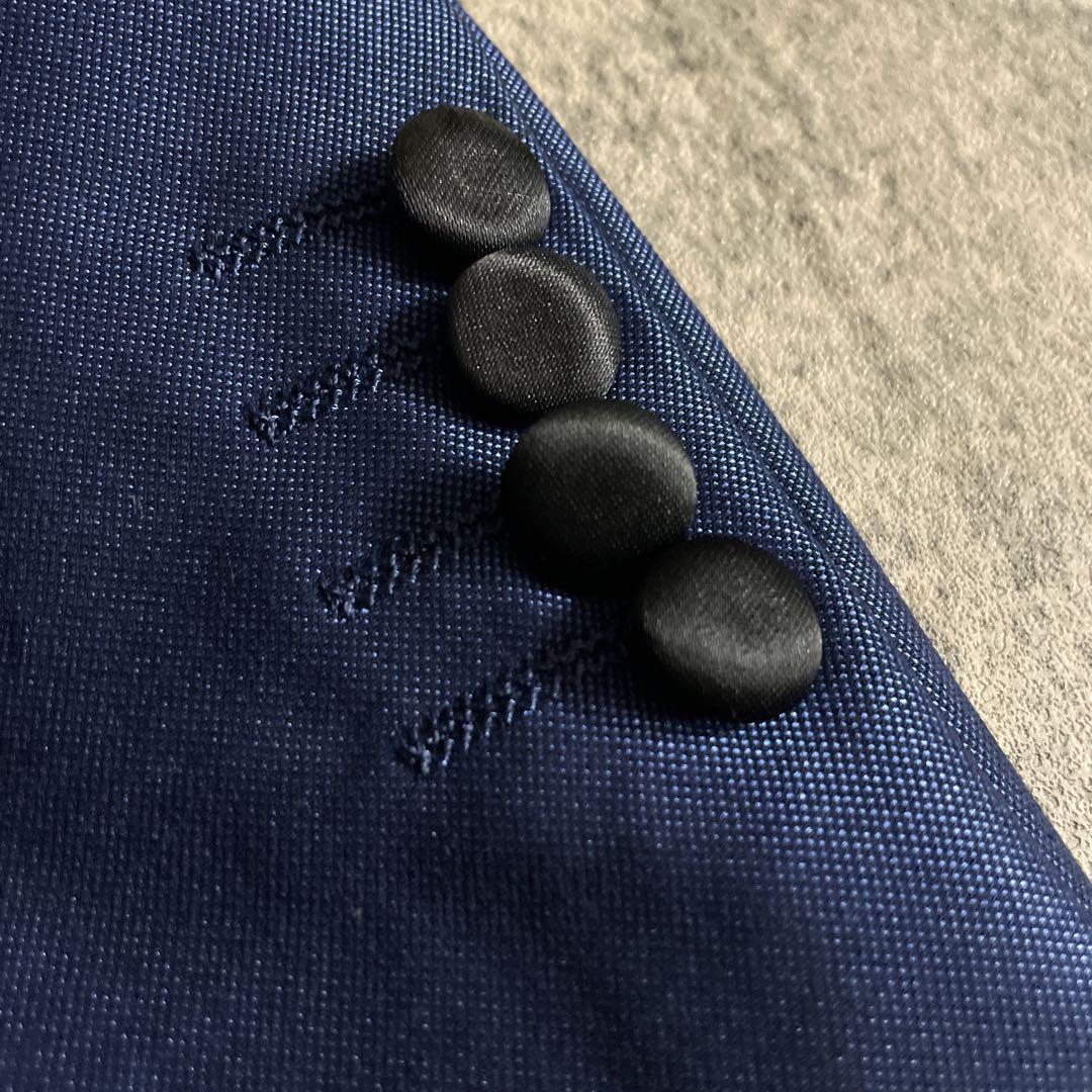 レアカラー ディープブルー スリーピース スーツ× VERSACEネクタイ