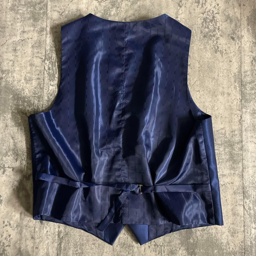 レアカラー ディープブルー スリーピース スーツ× VERSACEネクタイ