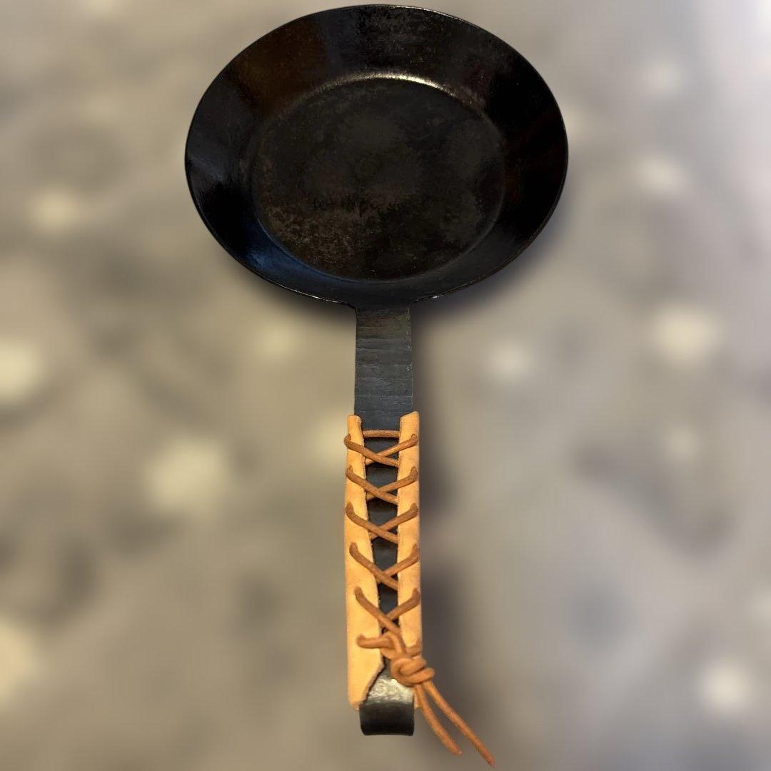 ターク/Turk：クラシックフライパン 24cm