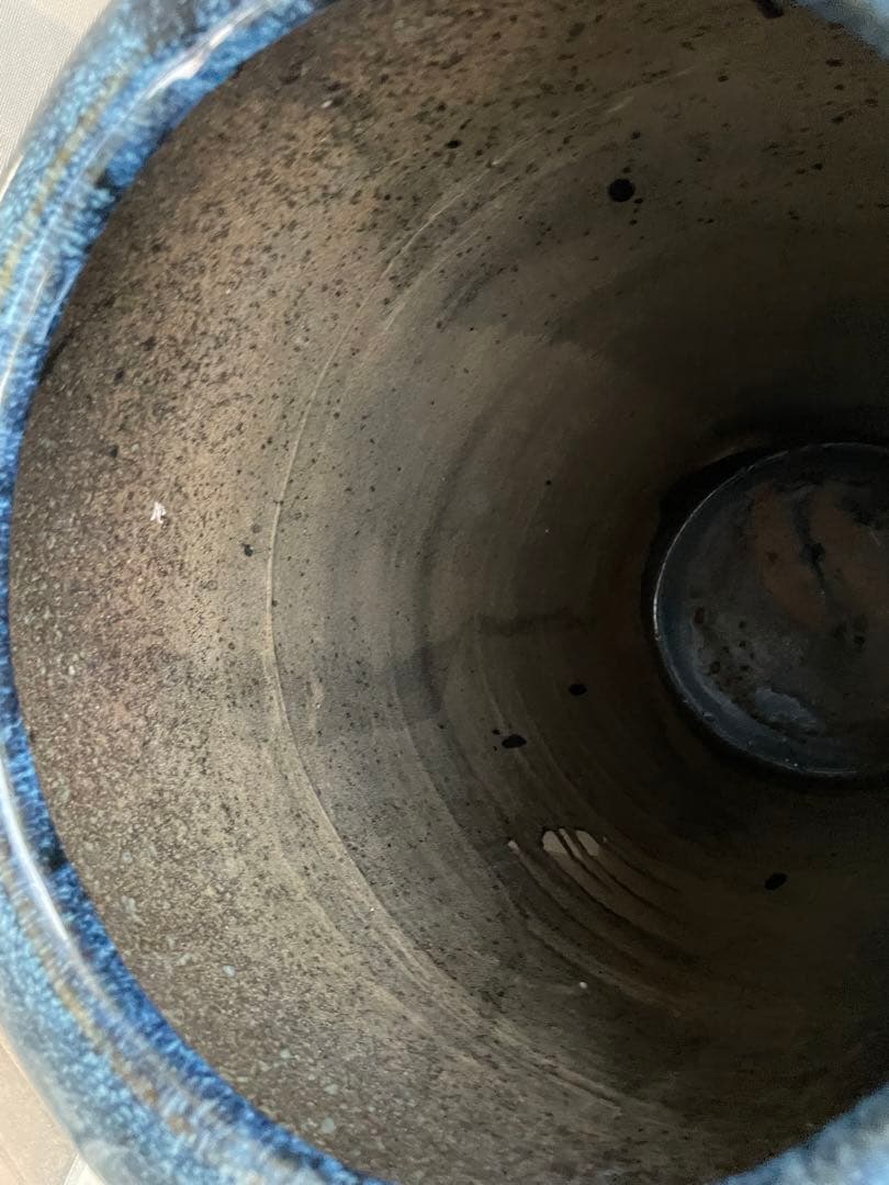 青色と黒のグラデーション陶器鉢　インテリアオブジェ　庭の置物　ライオン　大型