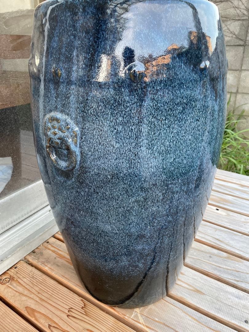 青色と黒のグラデーション陶器鉢　インテリアオブジェ　庭の置物　ライオン　大型