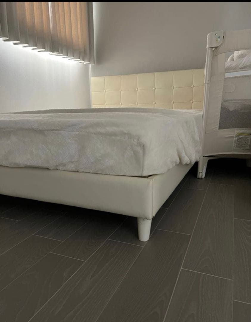 レザーキルティングベッド