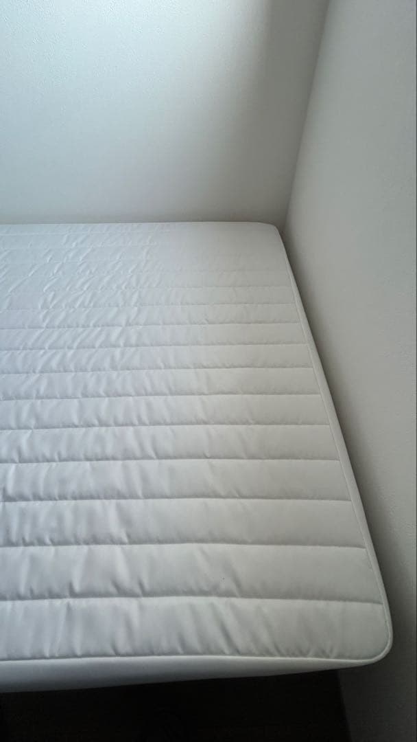ちゃこ　セミダブル 脚付きマットレス ホワイト／未使用