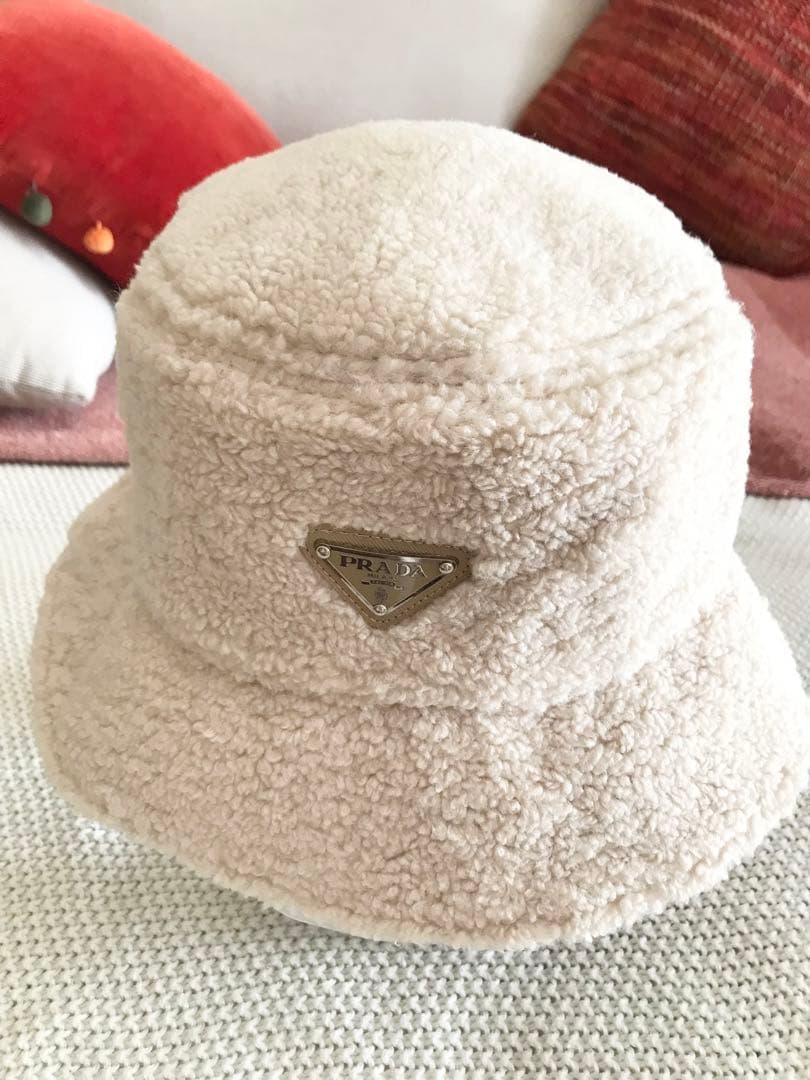 PRADA ボア バケットハット クリーム