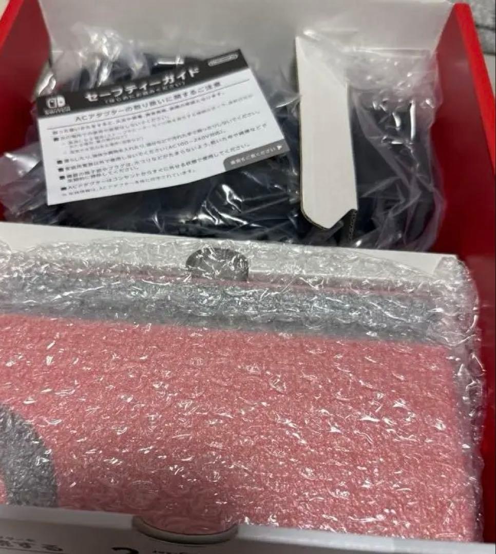 Nintendo Switch 有機EL マリオレッド