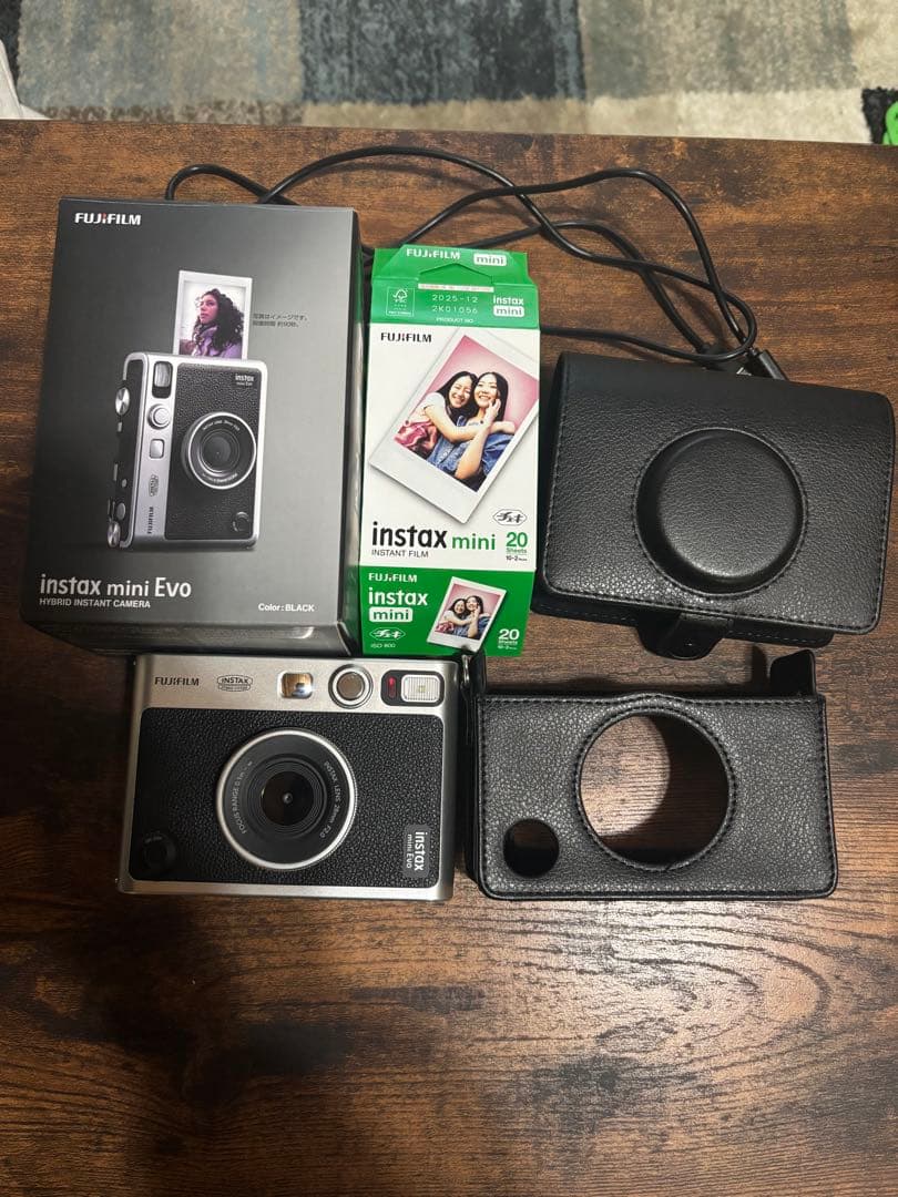 Fujifilm instax mini Evo ブラック 本体 ケース