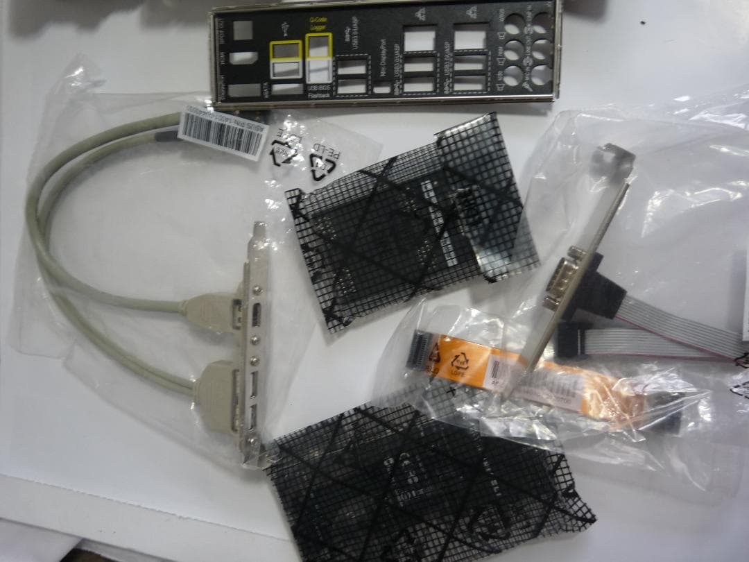 ASUS Z97-WS マザーボード　現状品