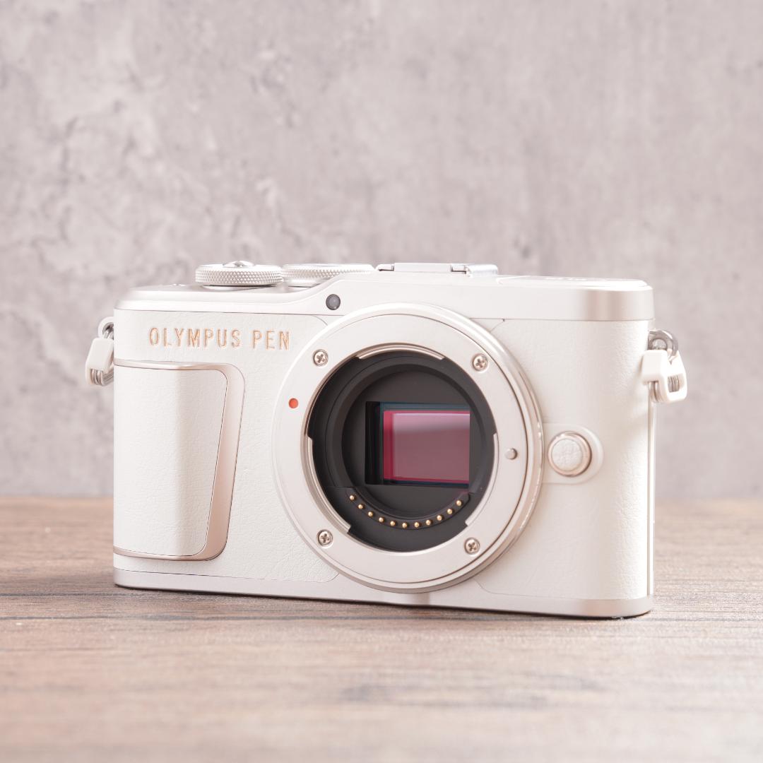 ショット数462回で新品級✨自撮り✨OLYMPUS PEN E-PL10　989