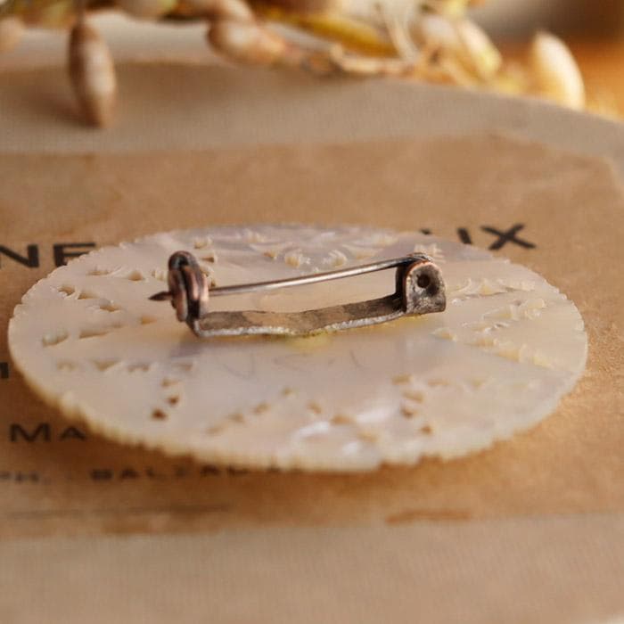 【26】ベツレヘムパール ブローチ 48mm 八芒星 マザーオブパール