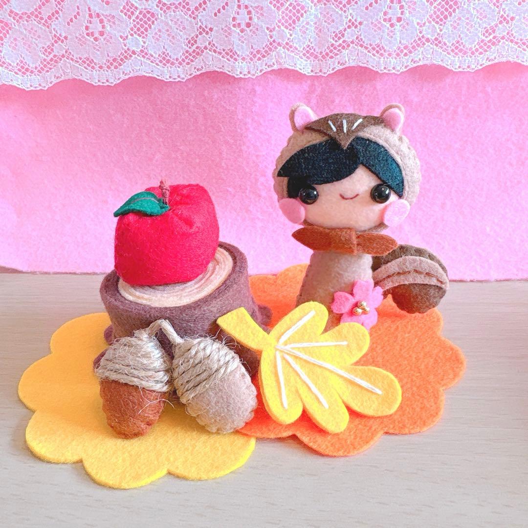 ハンドメイド・フェルト・フレーム飾り・専用