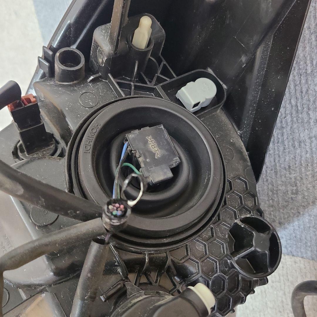 【日産 ノート E12】ハロゲンヘッドライト左右セット