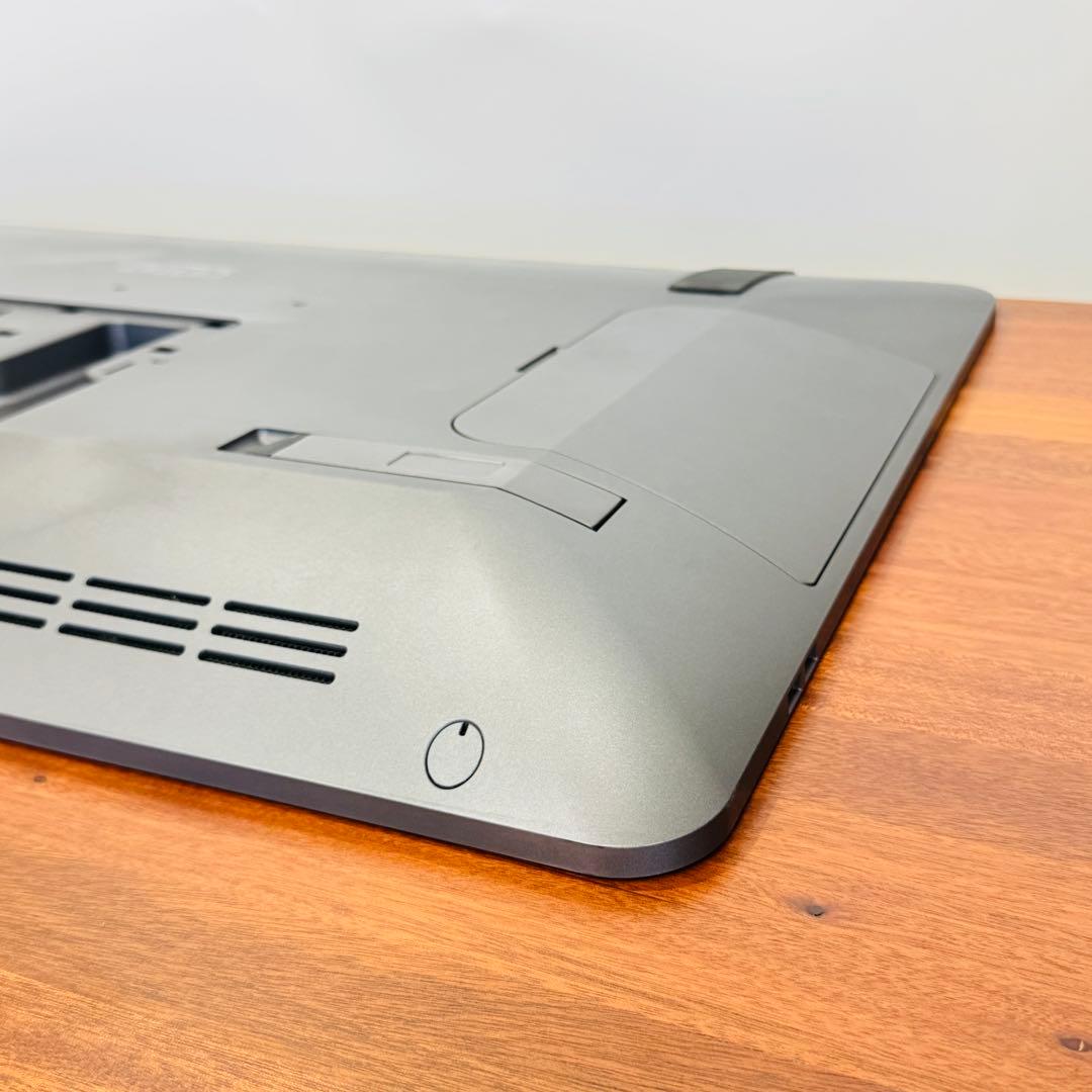 美品 Wacom Cintiq 27QHD 液晶ペンタブレット ワコム 液タブ