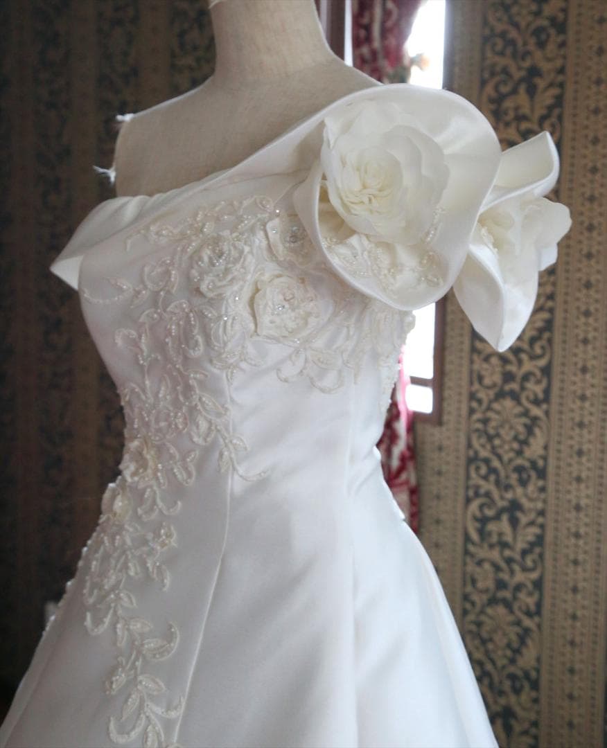 595グレースGRACEワンショルダー高級ウェディングドレス7号9号11号S～M