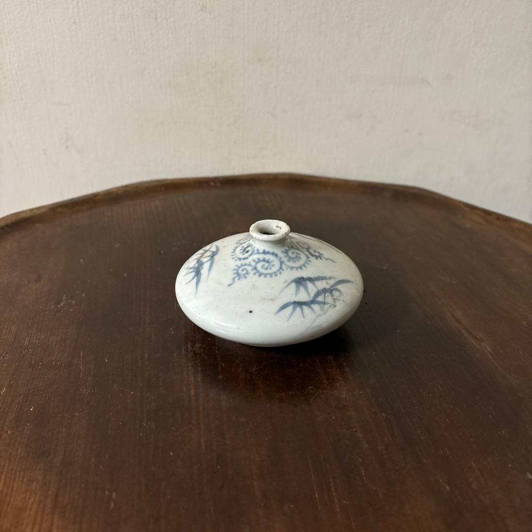 古伊万里染付タコ唐草笹紋様油壷　江戸時代　骨董　アンティーク　検:白洲正子　李朝