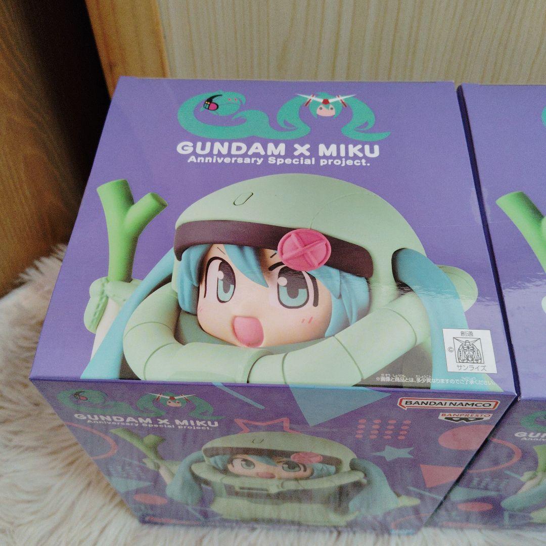 ガンダム45周年×初音ミク　フィギュア　ザクぐるみ　【初音ミクVer.】