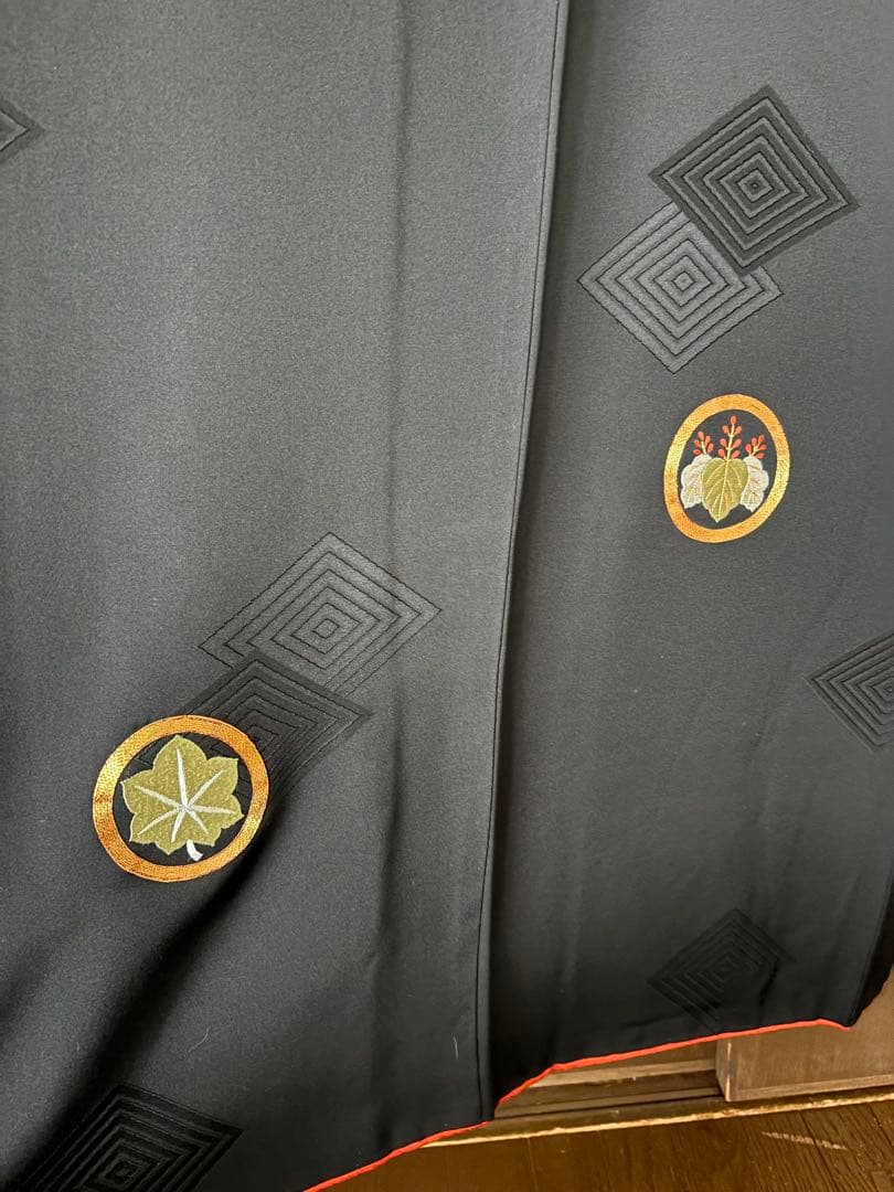 黒色 訪問着 刺繍入り