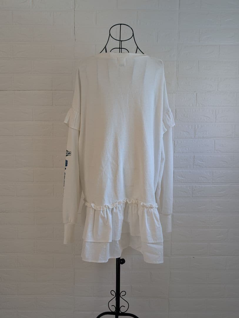 ローズバッド 完売品 スポーツロゴフリルドッキングチュニック スウェット 白