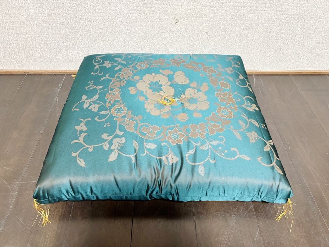 未使用 茶道具 手作り 緞子 厚地 座布団5客 八端判59cm×63cm敷物紙箱