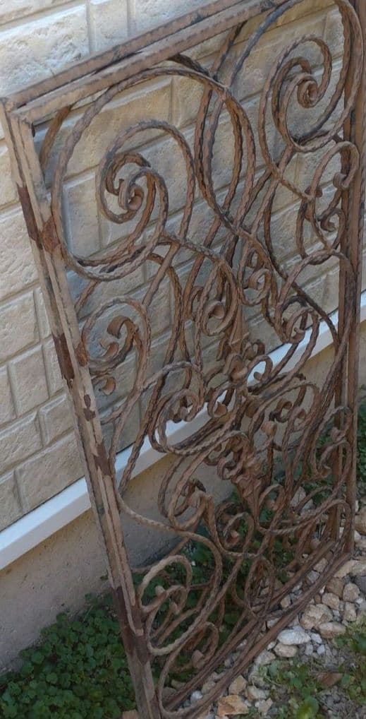 シャビーシック　アンティーク風　鋳物アイアン　ガーデンフェンス2枚組