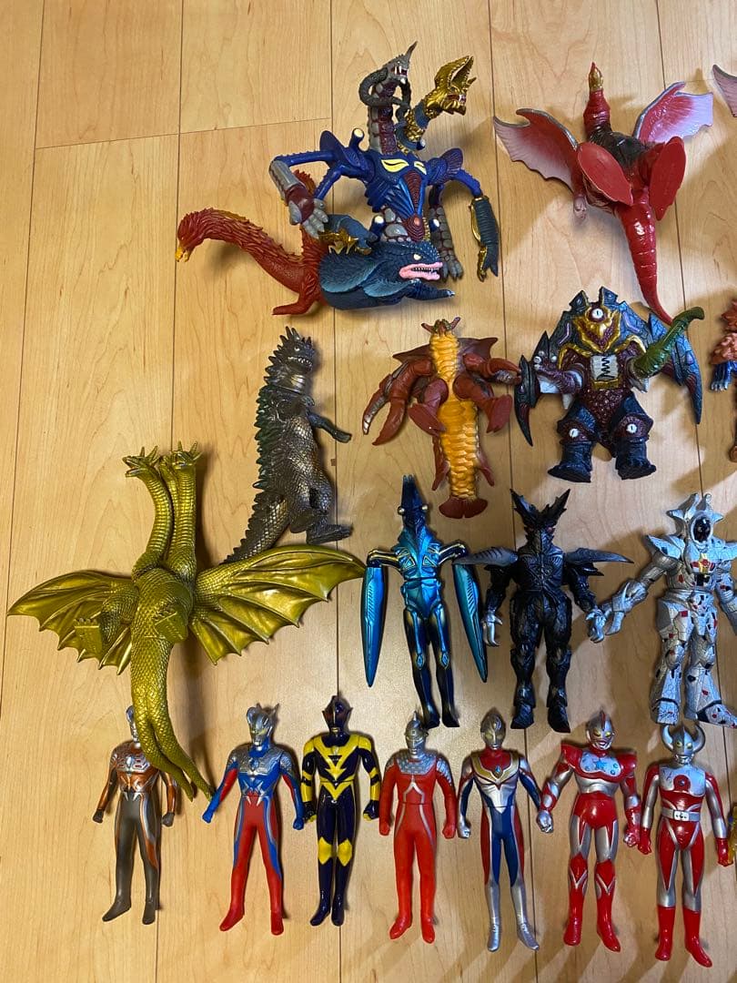 ウルトラマンシリーズ　怪獣　ソフビセット　29体