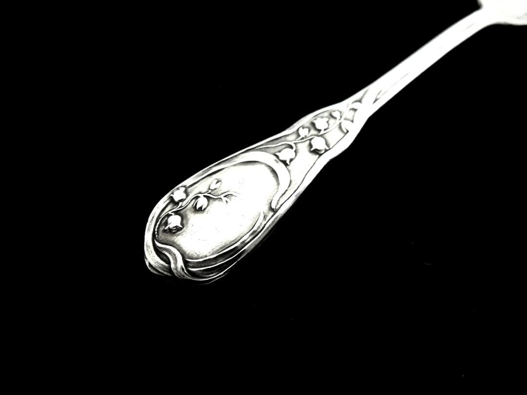 フランス　シルバーソルトスプーン　スズラン　純銀　シルバー950