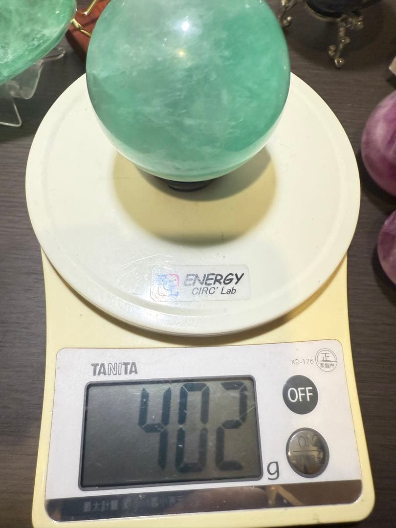 希少　極美品天然フローライト(蛍石)超大丸玉　台座付　パワーストーン　送料無料
