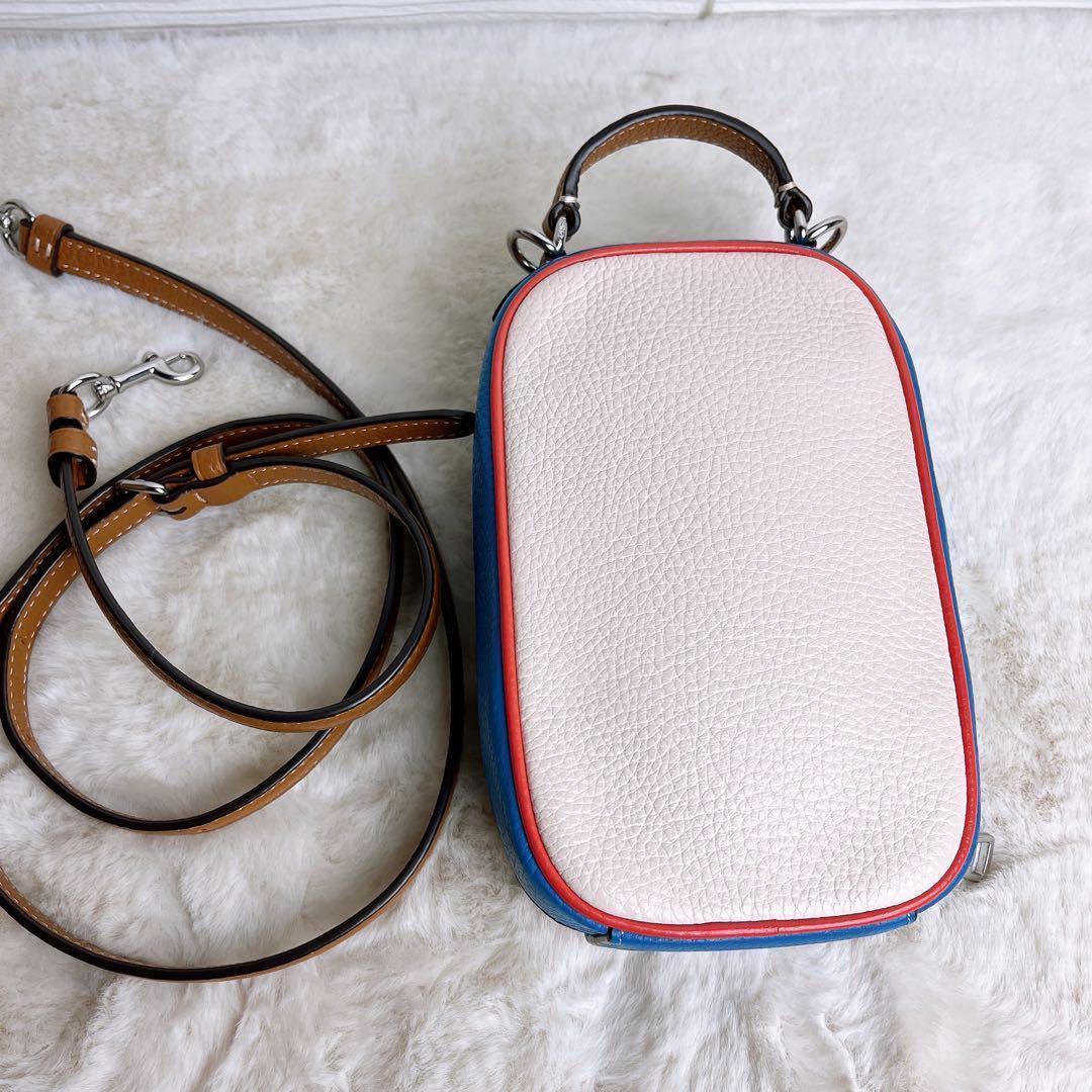 未使用☆COACHコーチ 2wayショルダーカメラバッグ スマホ マルチカラー.