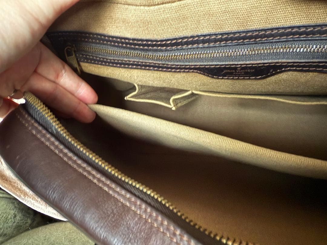 25日まで最終値下げ　ヴィトン 生産終了希少　ブリーフケース　ユタ