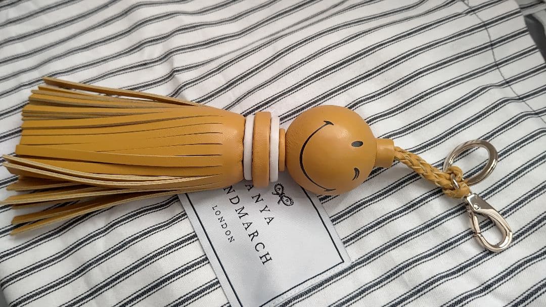 アニヤハインドマーチ　スマイルタッセルチャーム