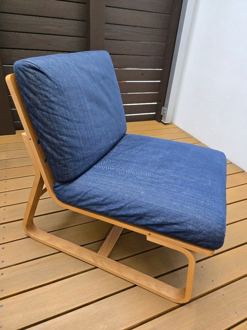 無印良品　リビングでもダイニングでもつかえるソファチェア　二脚目