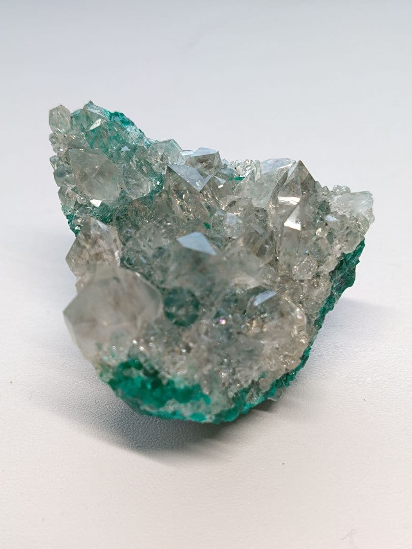 クォーツ　ダイオプテーズ　コンゴ産　鉱物　標本　原石