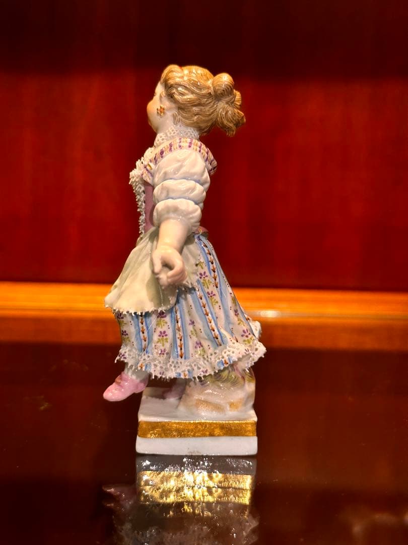 Meissen マイセン フィギュリン　人形 踊る少女