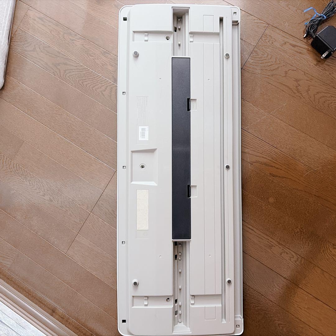 ヤマハ 電子キーボード 譜面台 スタンド付　キーボード 光る鍵盤 EZ-J15