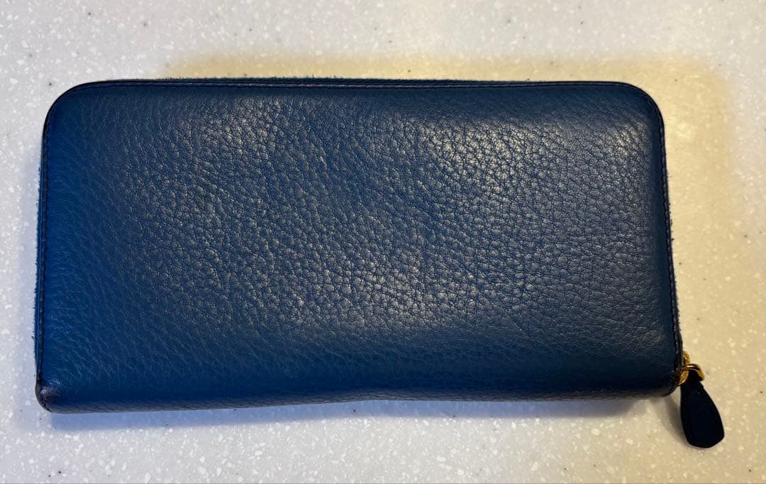 プラダ　長財布　コバルト ブルー VITELLO GRAIN 箱付き