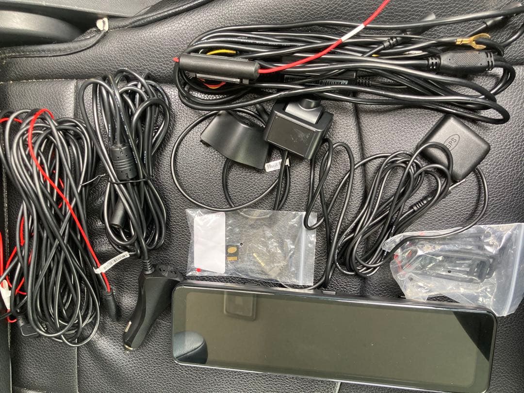 T860-1 ミラー型ドライブレコーダー(分離型で便利！)