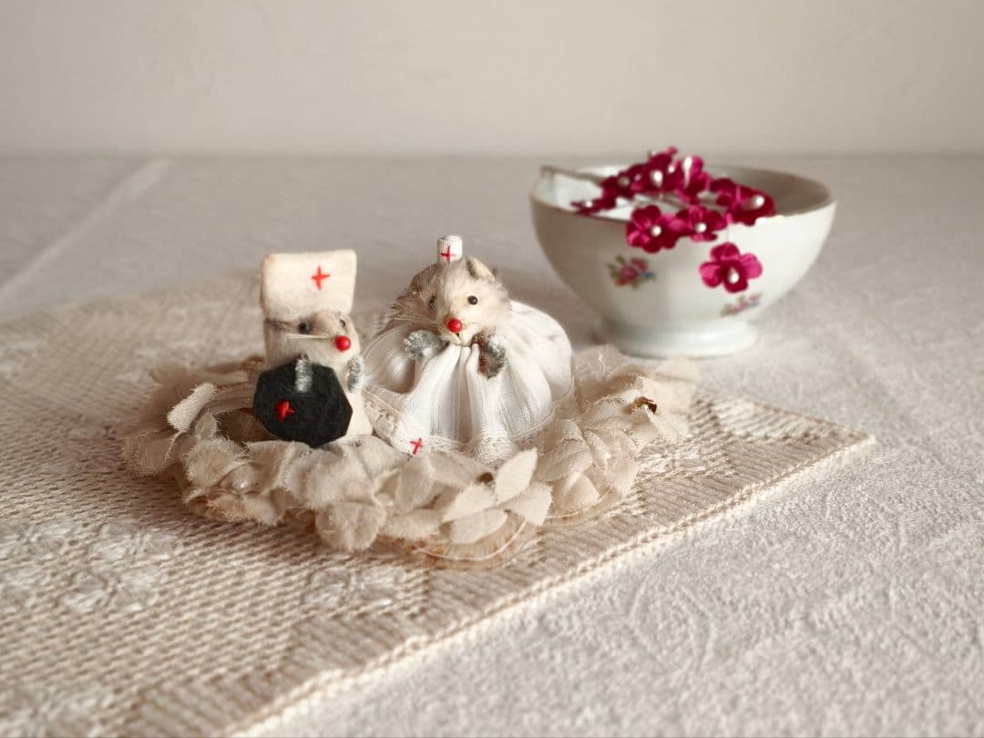 * vintage figure ✙ * 赤十字の ネズミさん SET