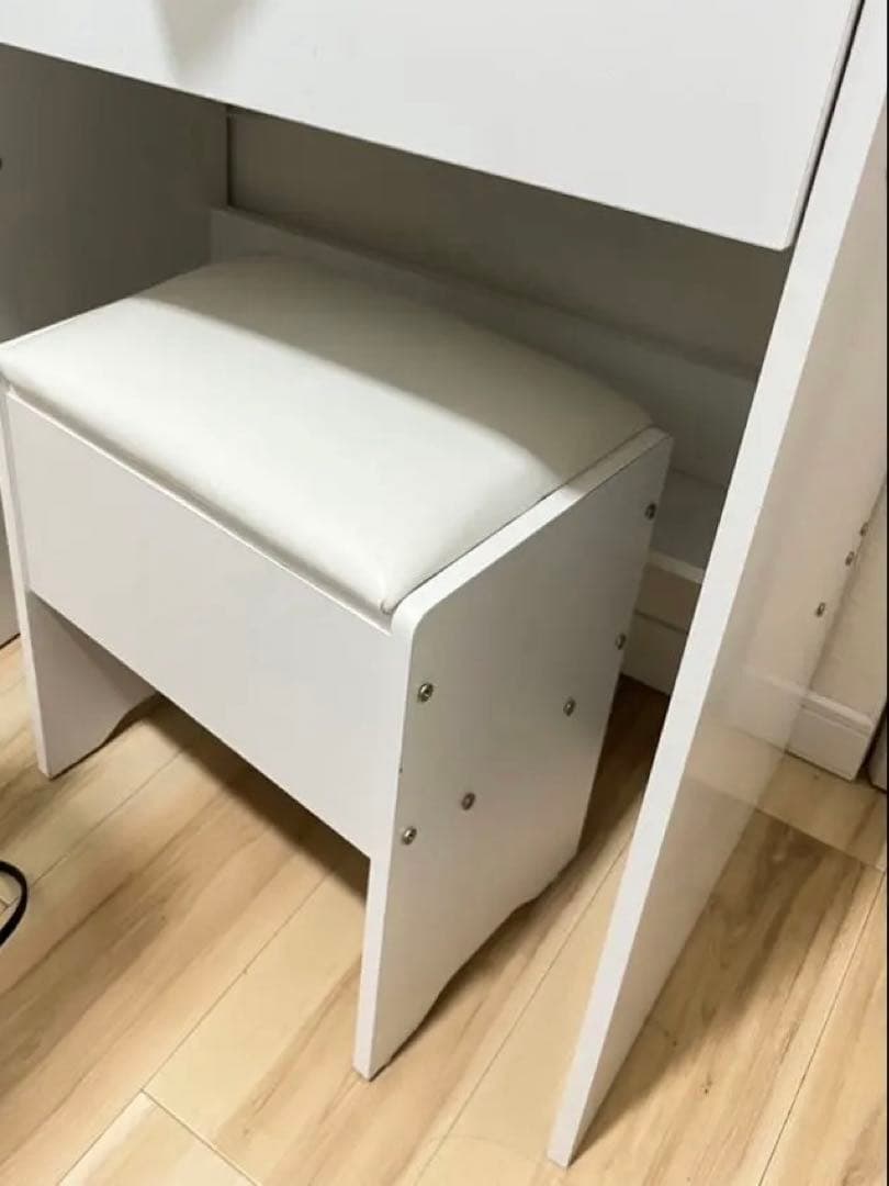 【値下げ！！】ホワイトLEDライト付きドレッサー(引き取り限定)