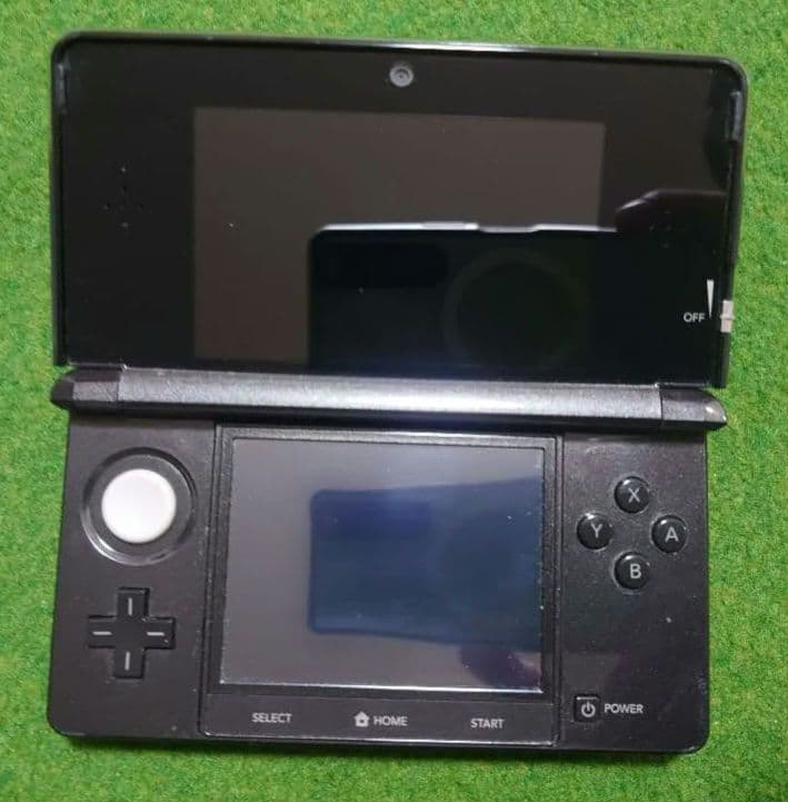 ニンテンドー3DS コスモブラック ソフト付