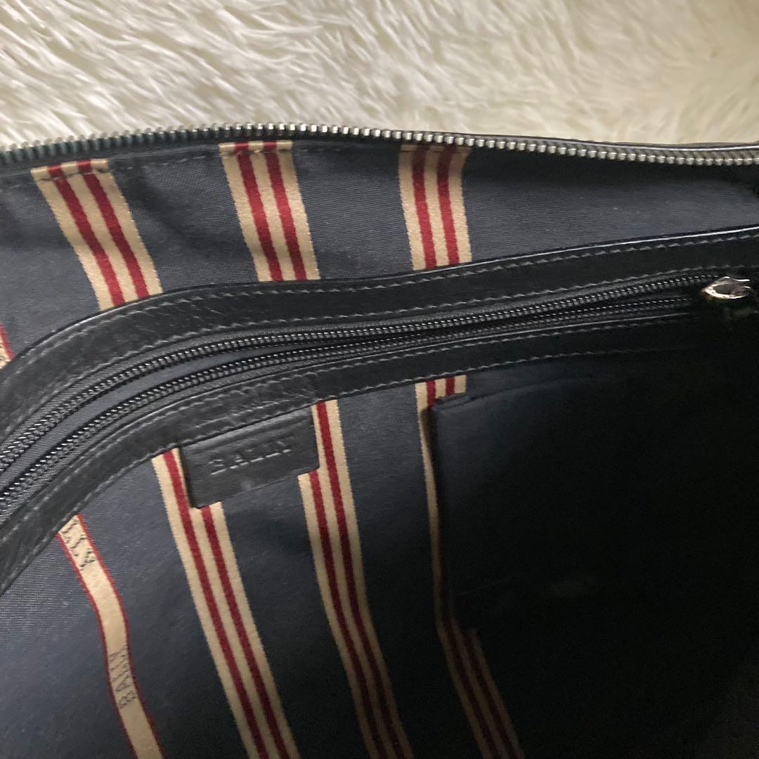 ＊k＊ BALLY バリー ショルダーバッグ メッセンジャーバック　レザー