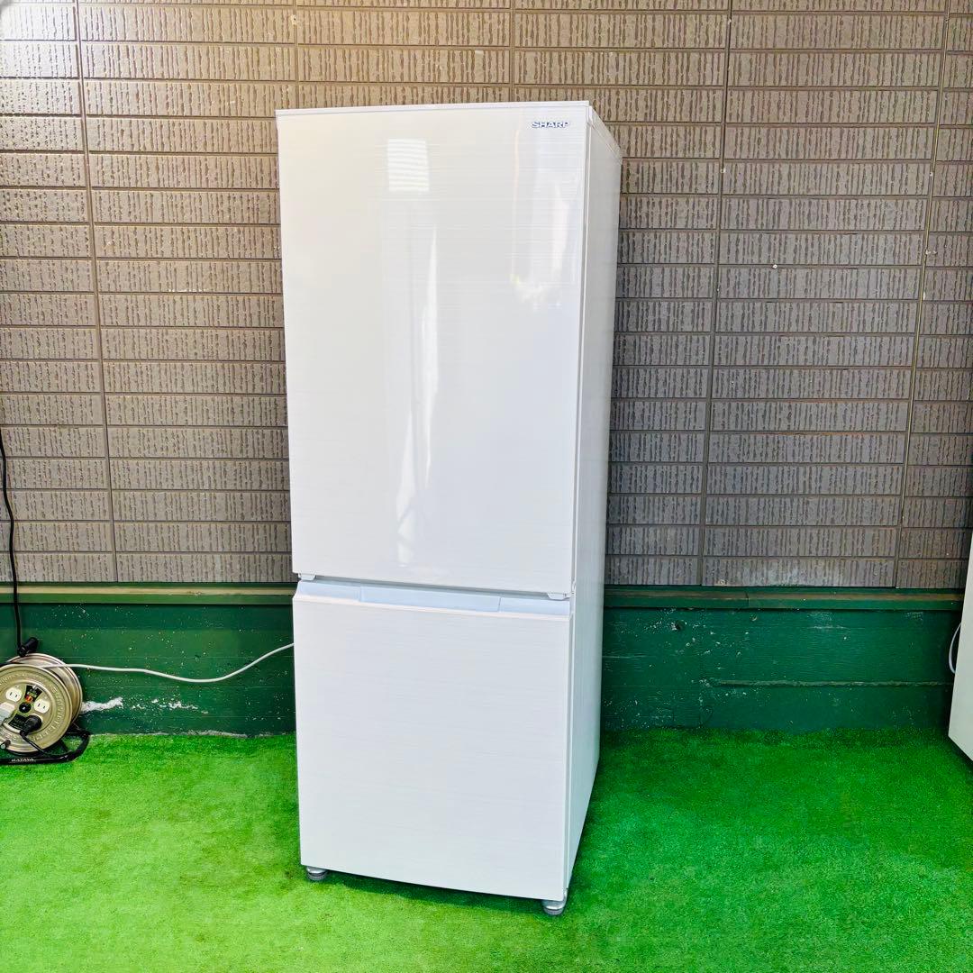 美品 22年製 179L 冷蔵庫 大きめ SHARP【地域限定配送無料】