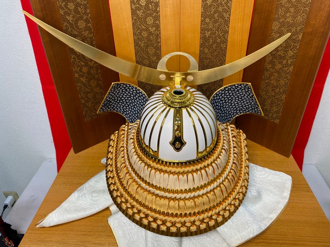 上杉謙信　東京久月　五月人形　着用兜飾り収納セット・着用できる兜