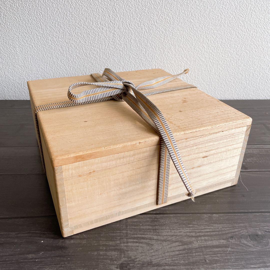 金城次郎 六寸皿 刷毛目線彫 魚文 魚紋 壺屋焼 やちむん 沖縄 民藝 工藝