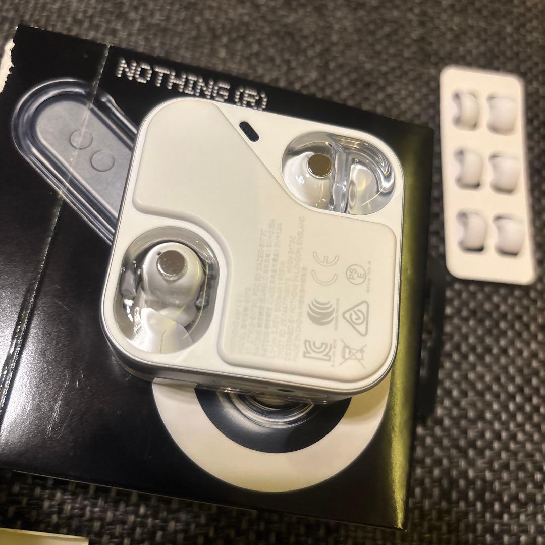 NOTHING ear (3) ホワイト　ワイヤレスイヤホン