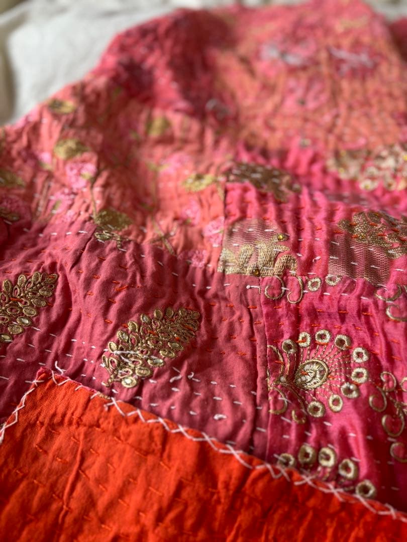 【年明けセール】ラリーキルト　インド刺繍　カンタ　ヴィンテージ　パッチワーク