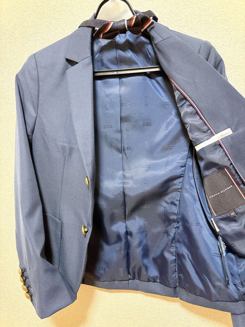 卒園式、入学式に☆ トミーヒルフィガー セットアップ 128サイズ ネイビー