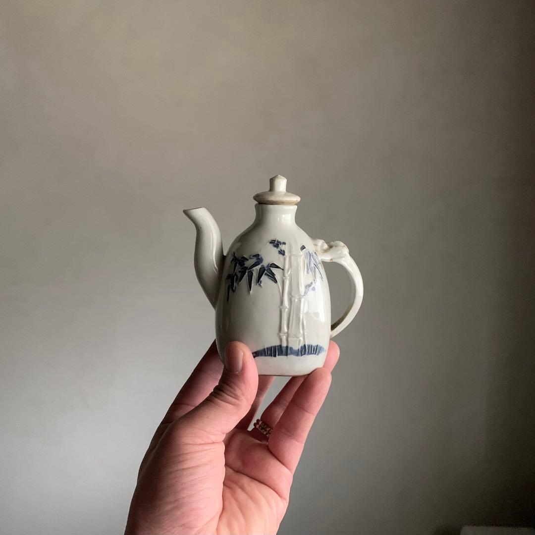 平戸焼 染付 浮彫り 幕末 鬼面把手 化粧水入 図録掲載品同型 酒器 水注