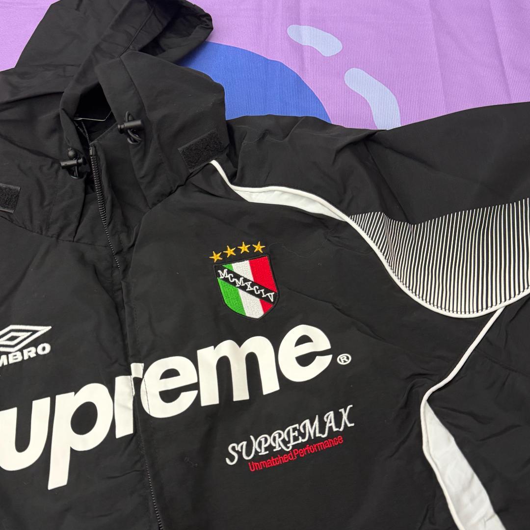 ブラック ナイロンジャケット　M サイズ : M