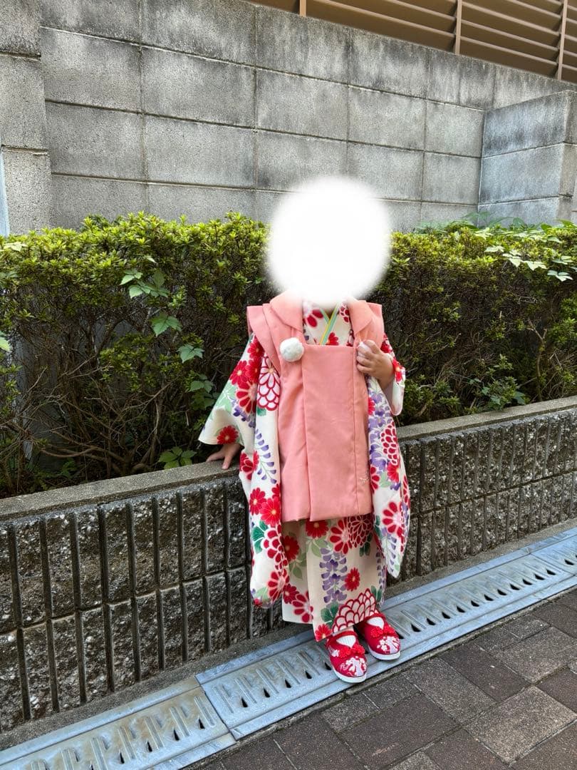 【値下げしました】子供用 七五三 着物 赤白花柄➕髪飾り&靴付