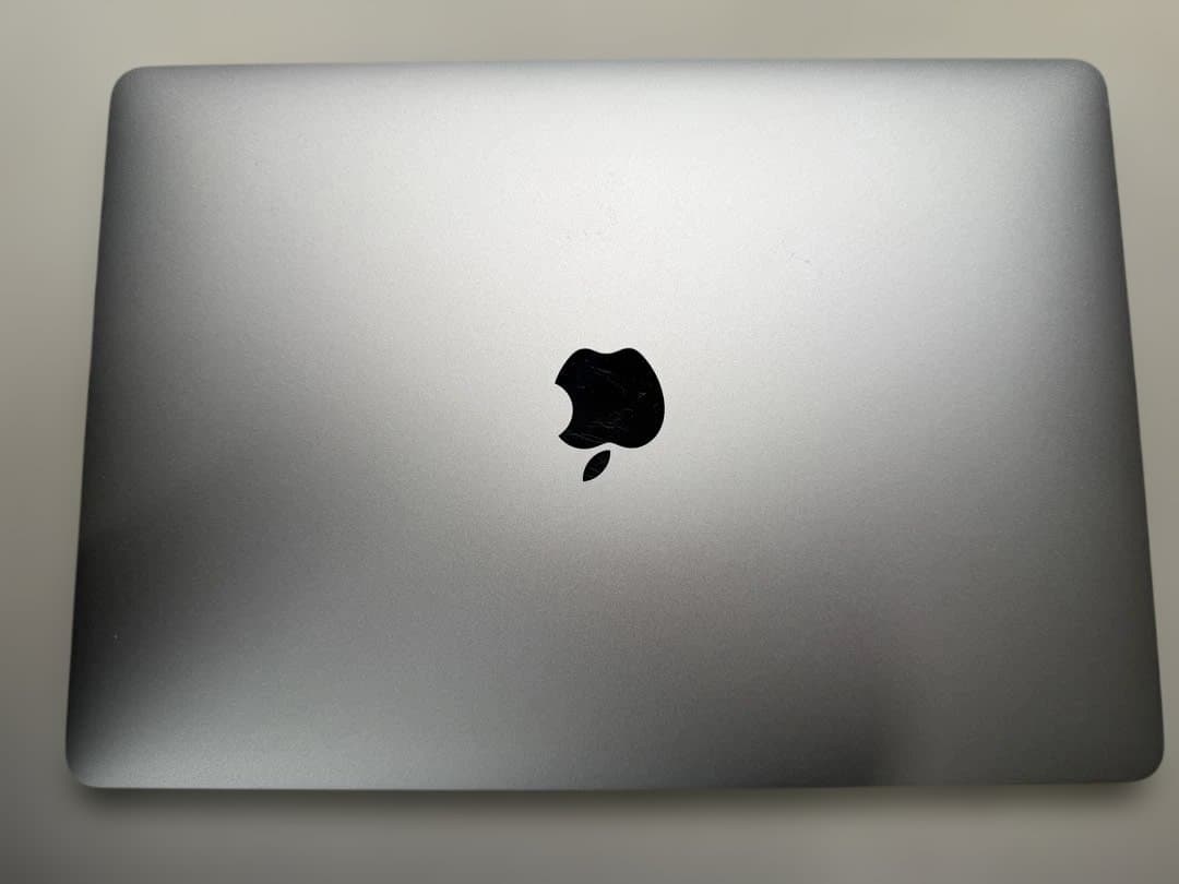 MacBook Air M1（2020）8GB / 512GB